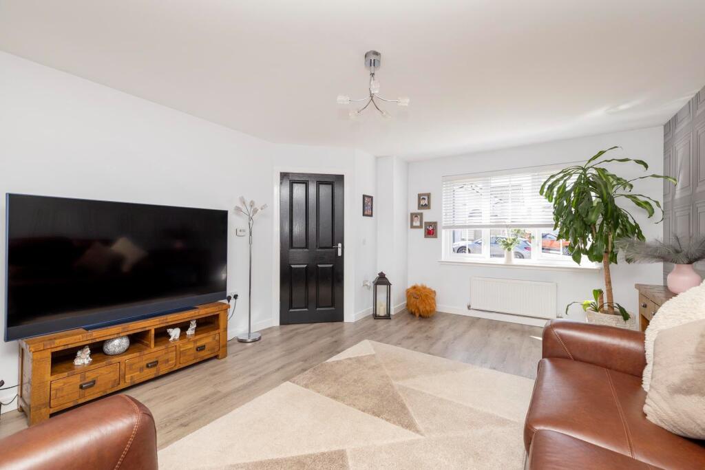 23 East Cults Court, Heartlands photo 4