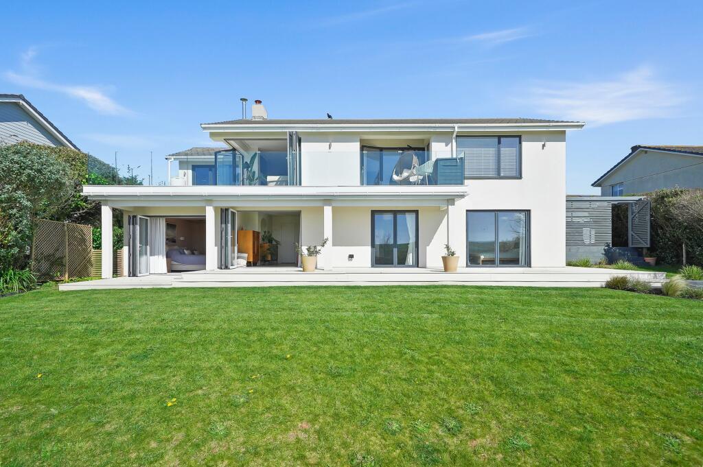 Main image of property: Thurlestone, Kingsbridge