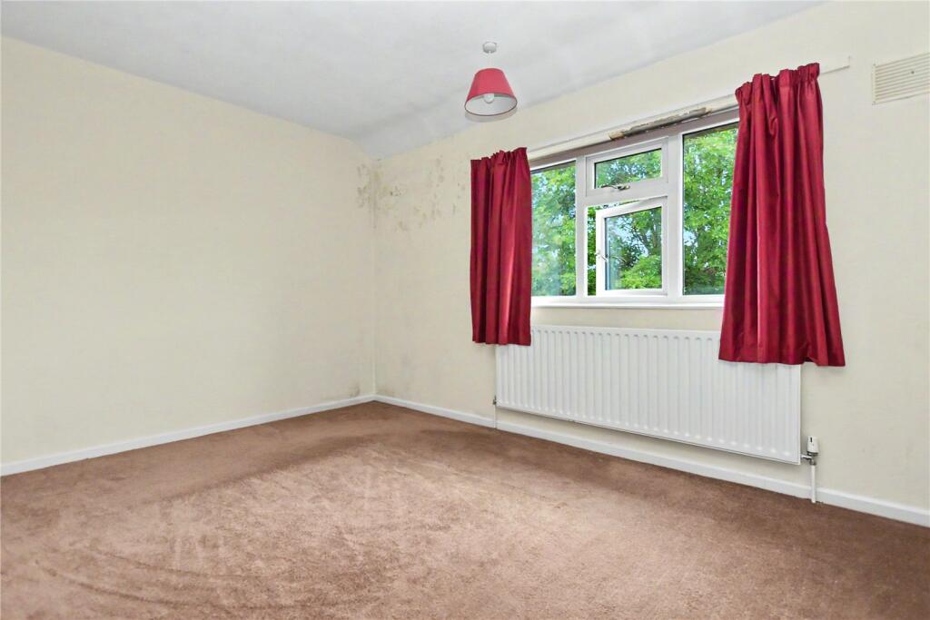 House in Leeds, West Yorkshire - View 5