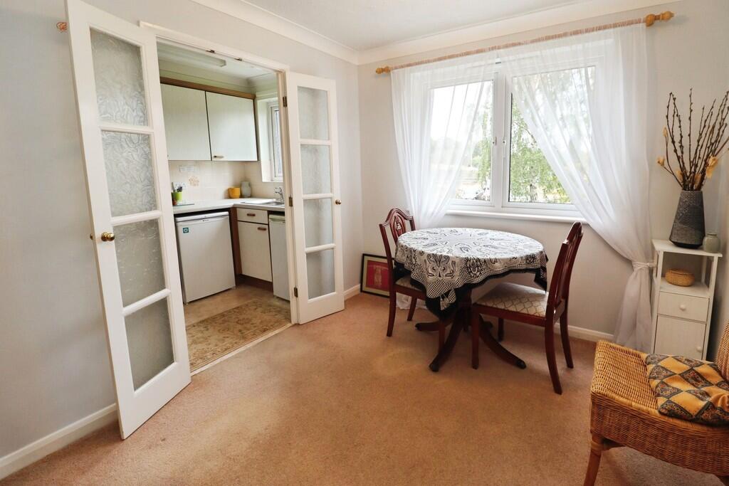 Apartment in Lincoln - View 4