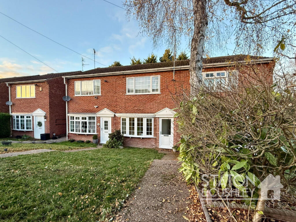 Main image of property: Woodside Gardens, Ravenshead, NG15
