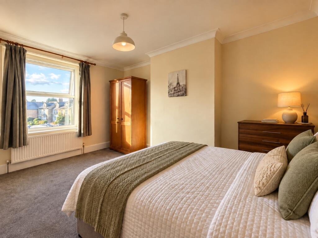 House in Taunton, Lyngford - View 5