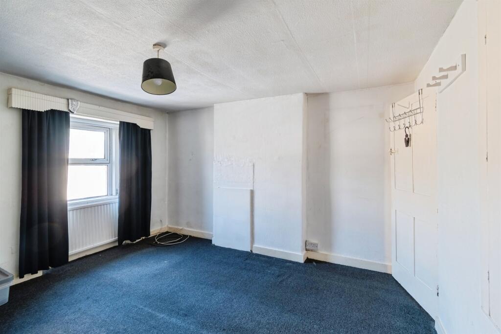 House in Corsham - View 5
