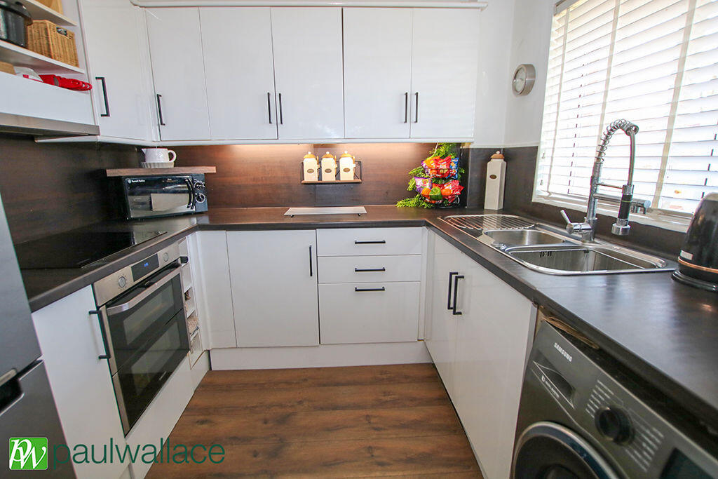 Apartment in Enfield - View 4
