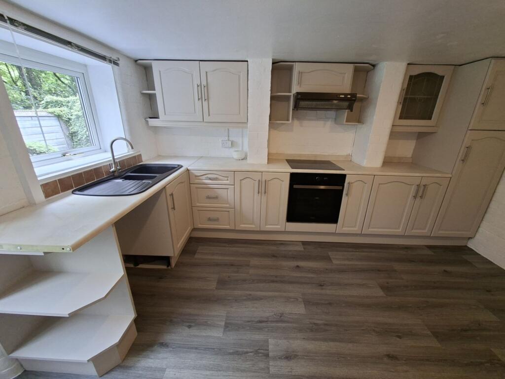 Manchester Road, Deepcar, S36 - View 6