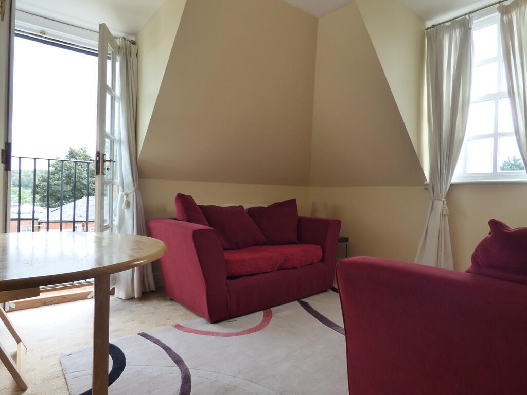 Jewry Street, Winchester, Furnished photo 3