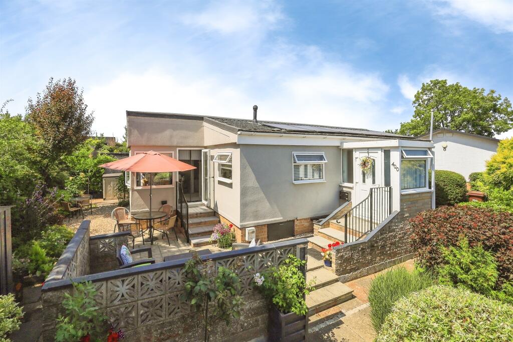 2-bed caravan on Mill Road, Hailsham, £140,000