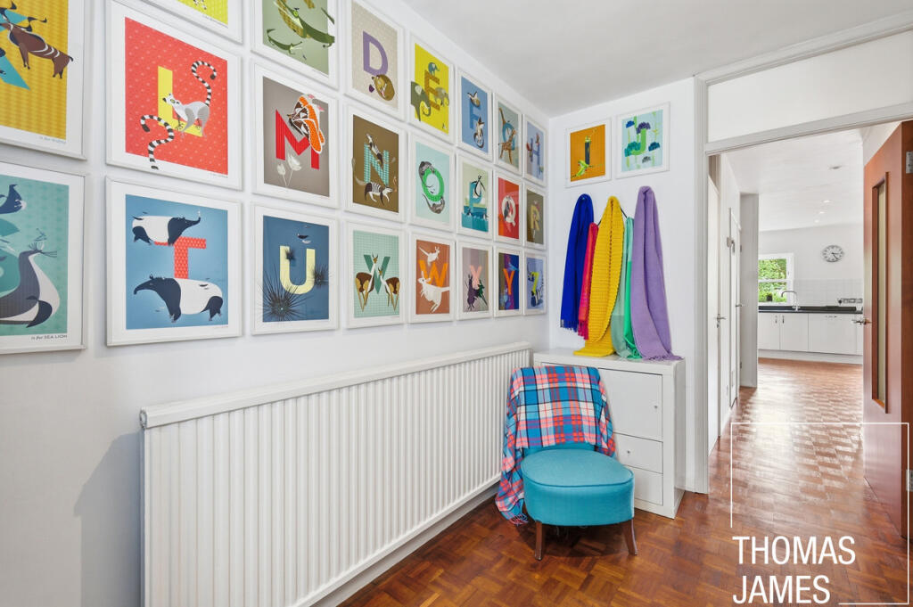 House in London, Winchmore Hill, Southgate - View 4