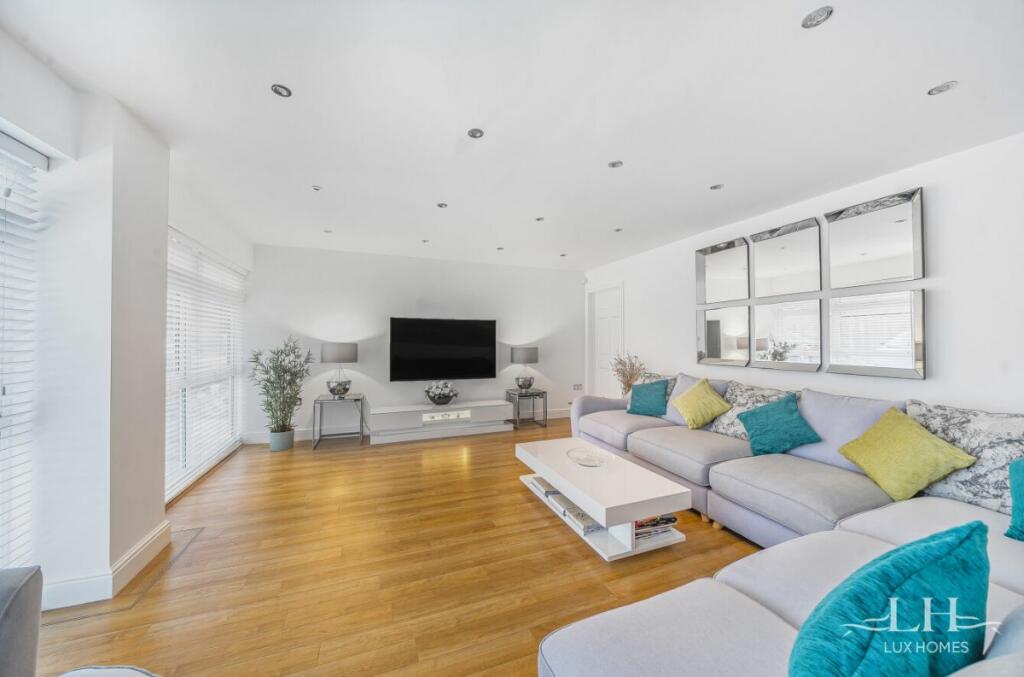 Main image of property: Romney Chase, Hornchurch