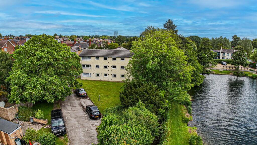 Main image of property: Fishery Road, Hemel Hempstead, HP1