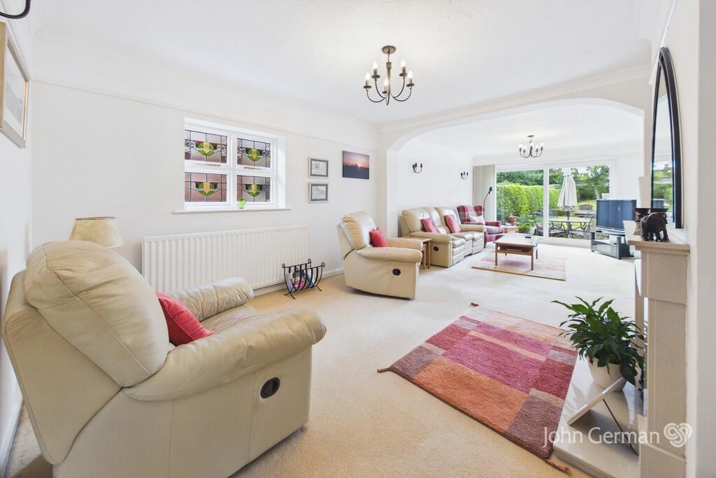 House in Stoke-on-Trent - View 3