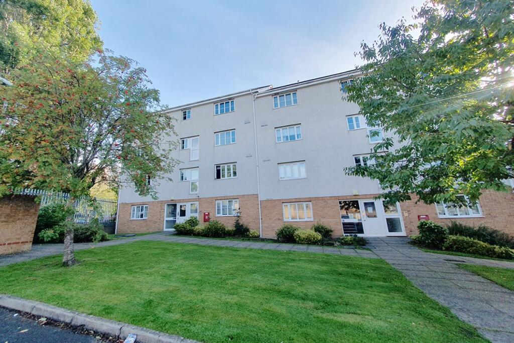 Main image of property: 1, Glenmore Place, Flat 1-2, Glasgow, G420EA