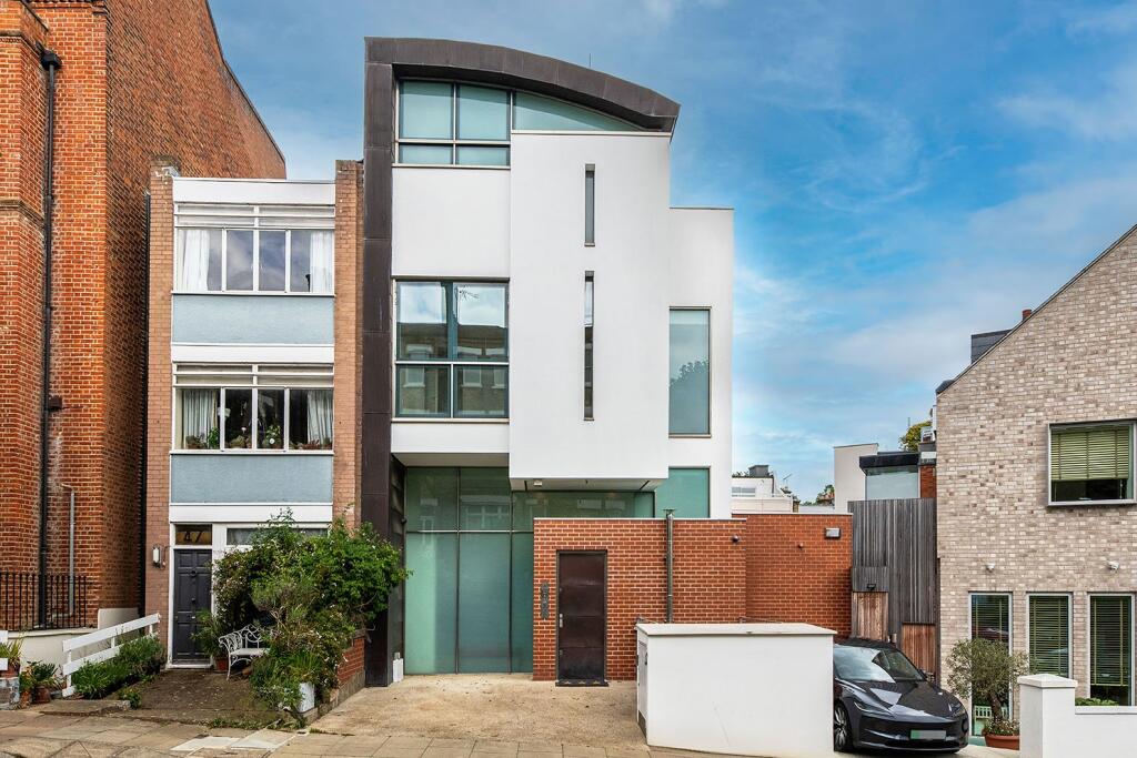 Denning Road, Hampstead, London - View 2