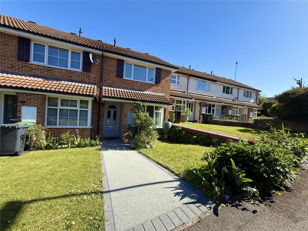 Main image of property: Auklet Close, Basingstoke, Hampshire, RG22