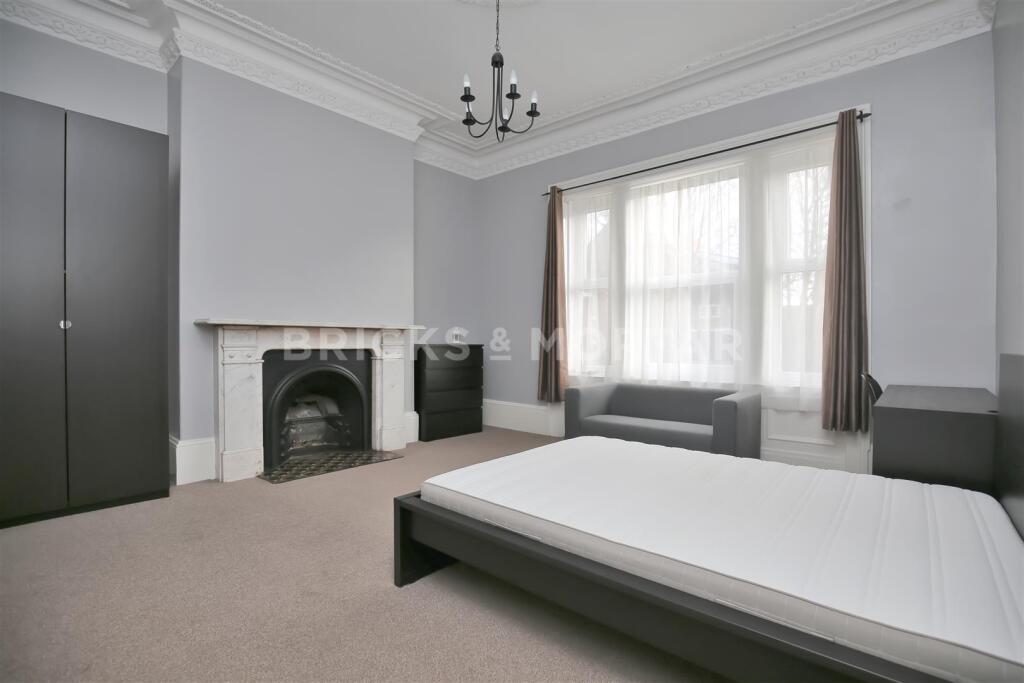 House in Newcastle upon Tyne - View 5