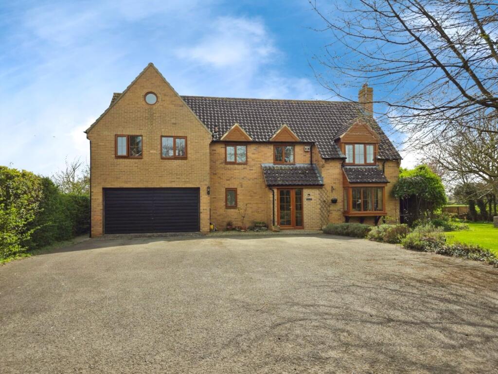 Main image of property: Elmore Back, Elmore, Gloucester, GL2 3ST
