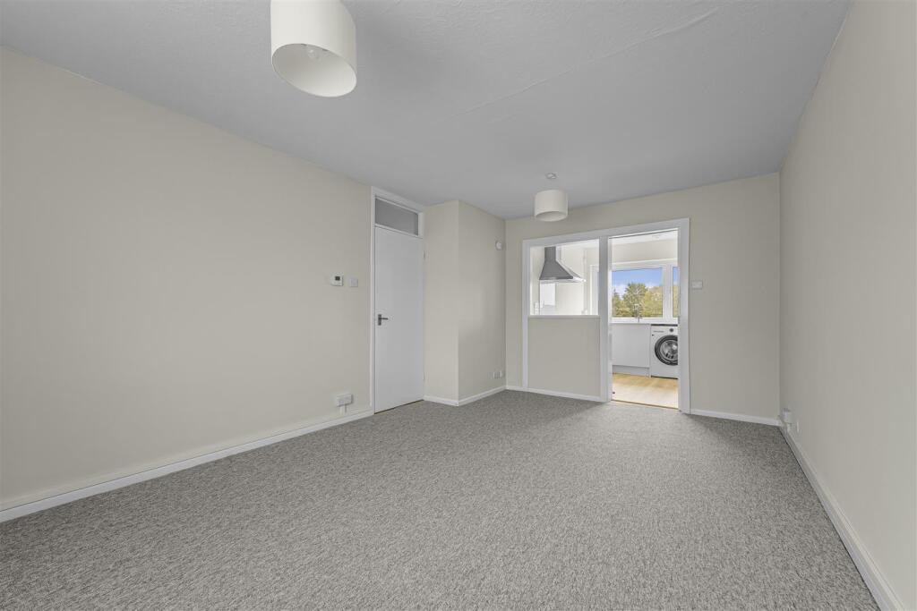 Chandag Road, Keynsham photo 3