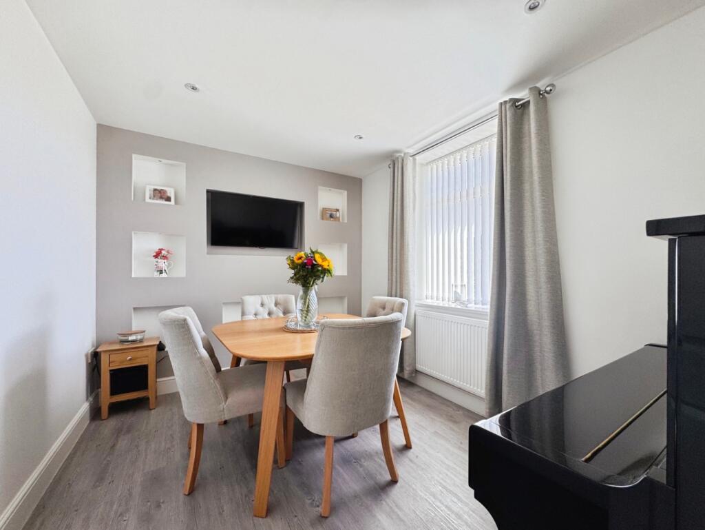 House in Llanedi - View 5