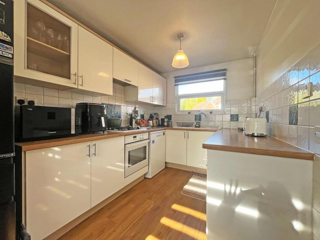 84 Gostwick photo 4