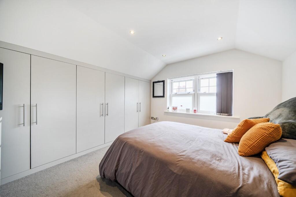 Apartment in London, Blackbrook, Southborough - More