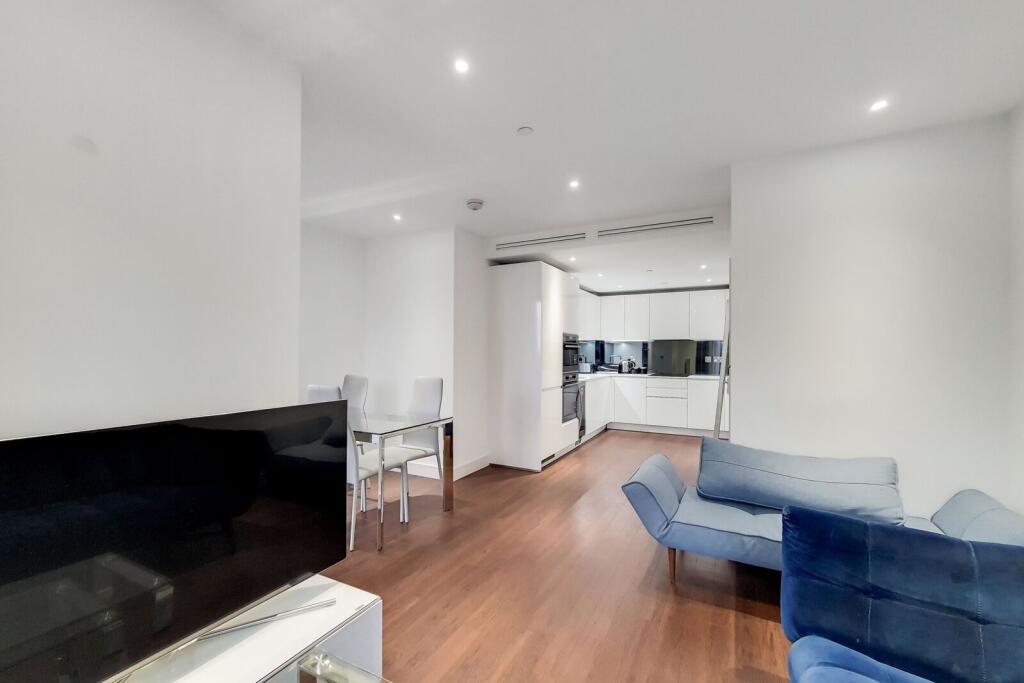 Nine Elms Point, Wandsworth Road, Nine Elms, London, SW8 - View 5