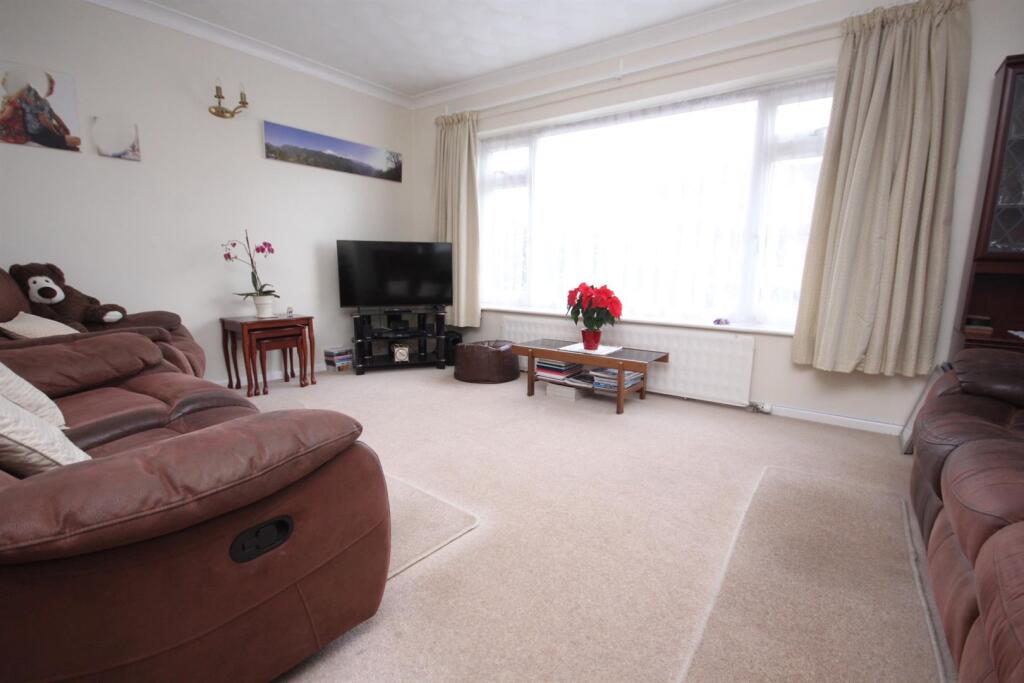 House in Fareham, Hampshire - View 4