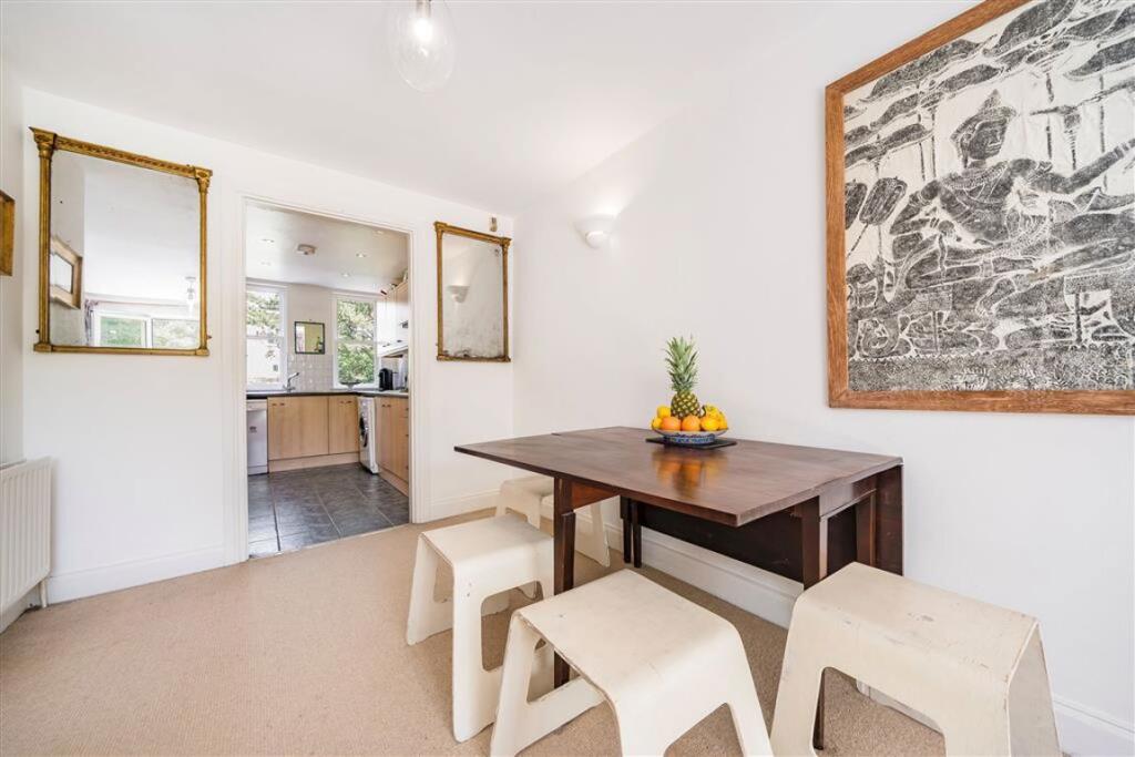 House in London - View 4