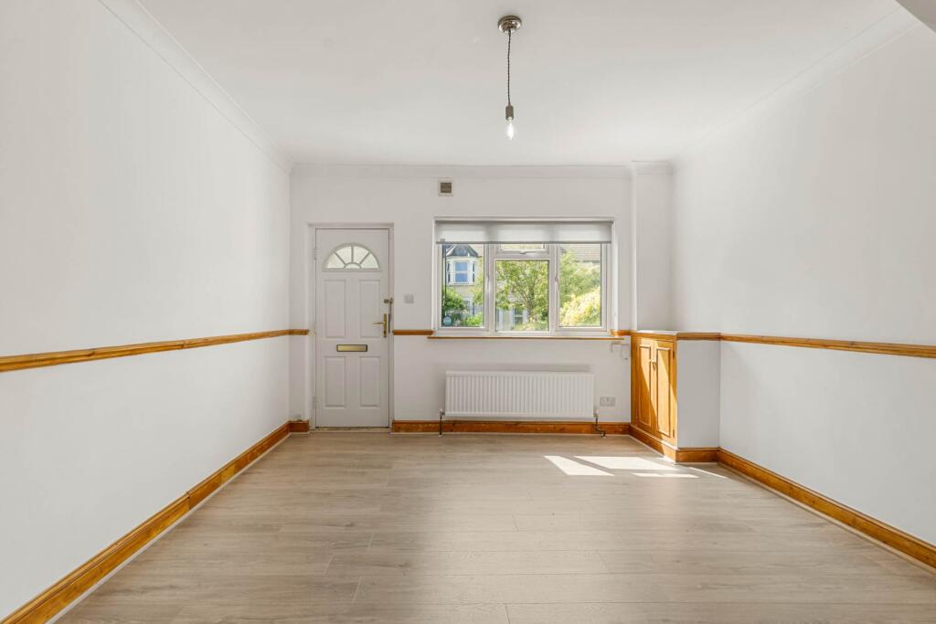 House in London - View 5