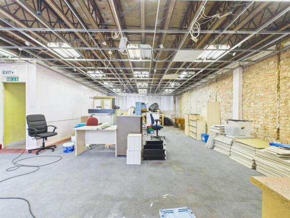 6 - Commercial Building for Auction, Kingswood, Br