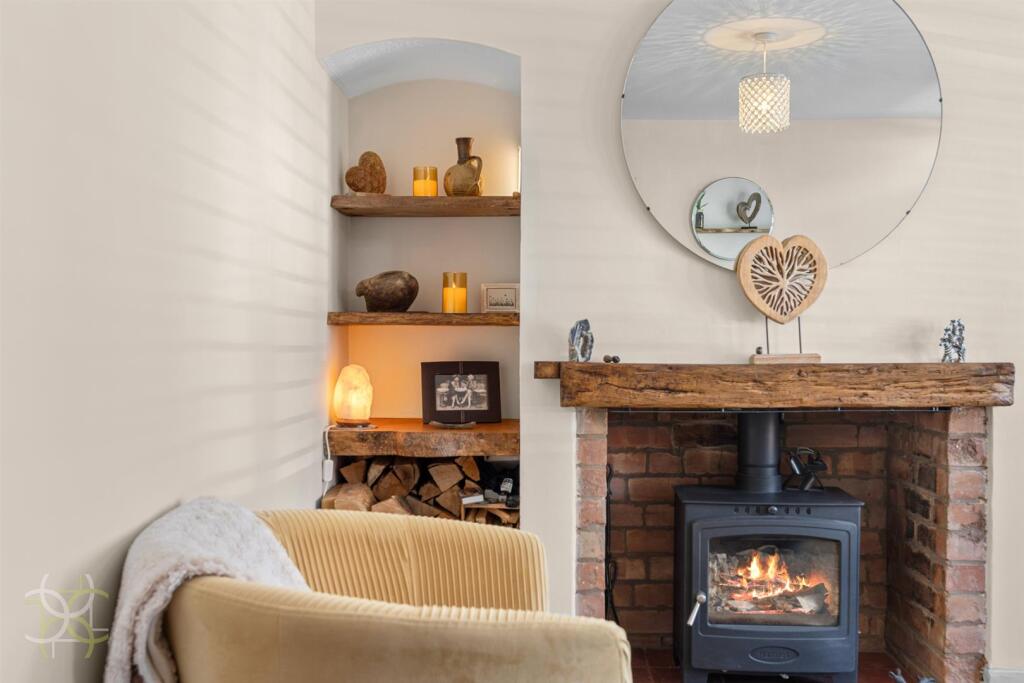 House in Worcester - More