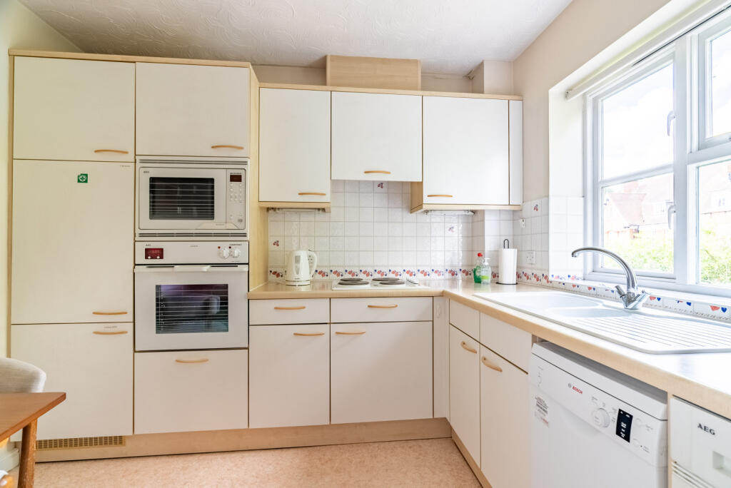 Additional image 4 of Sun Lane, Harpenden, Hertfordshire, AL5