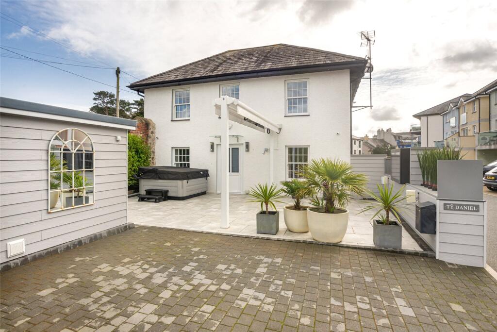 Main image of property: Menai Quays, Menai Bridge, Anglesey, LL59