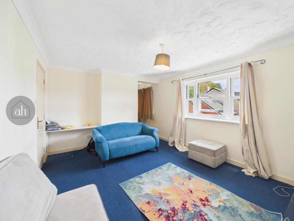 Apartment in West Suffolk, Moreton Hall, Bury St Edmunds - View 5