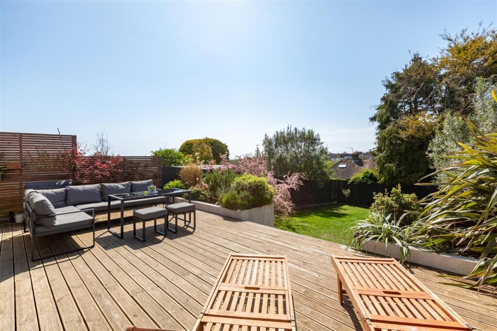 House in Hove, West Blatchington - View 3