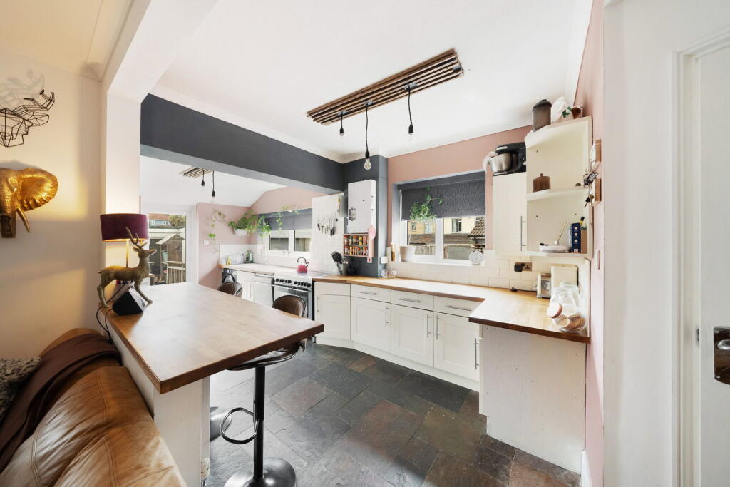 House in Weston-super-Mare, Milton - View 2