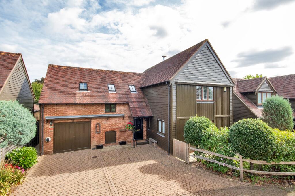 Main image of property: Hildenbrook Farm, Hildenborough, Tonbridge, Kent, TN11