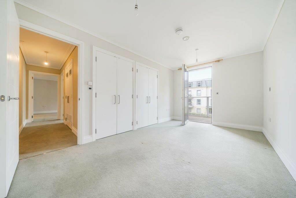 6 Mowbray Hall, Marshall Walk, Egham, Surrey, TW20 photo 4