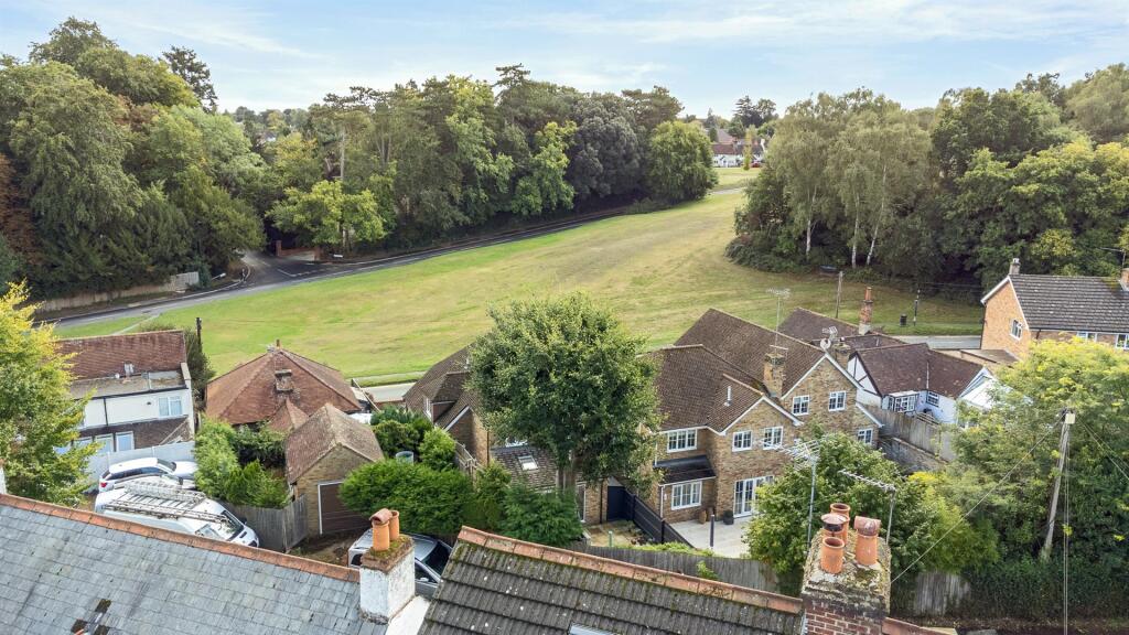 Main image of property: Orchard Grove, Chalfont St. Peter, SL9