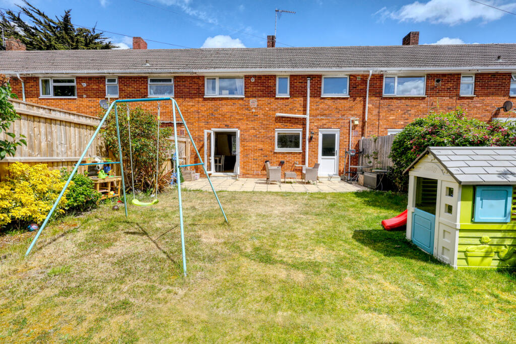 Main image of property: Barrack Road, Christchurch, BH23 2