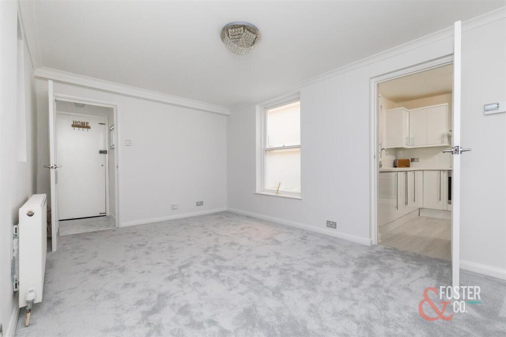 Brunswick Terrace, Hove photo 4