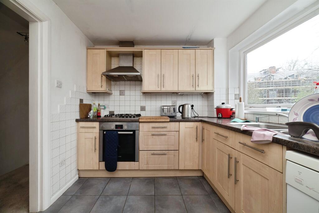 House in Hull, Kingston upon Hull - View 5