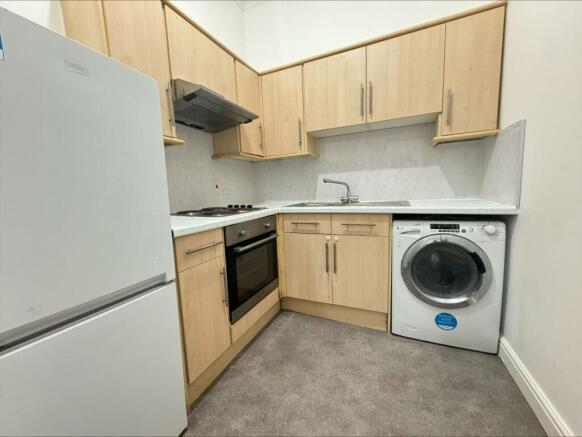 Apartment in Portsmouth, Southsea - View 2