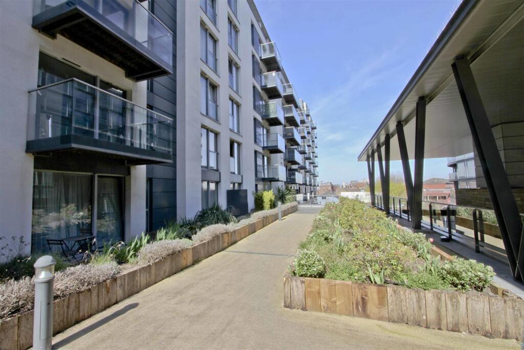 Main image of property: Station Approach, Hayes