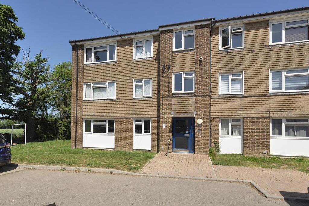 Ringden Avenue, Paddock Wood, Tonbridge photo 2