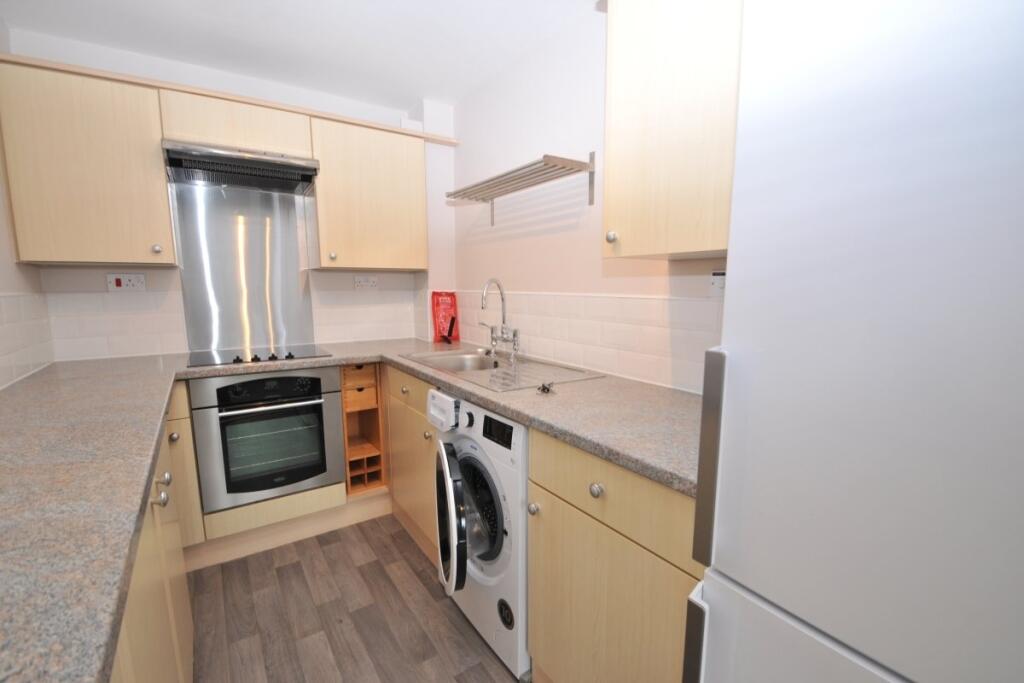 Apartment in Bristol - View 4