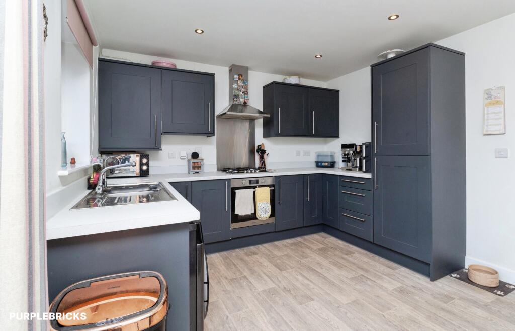 House in Telford, Waters Upton - View 2