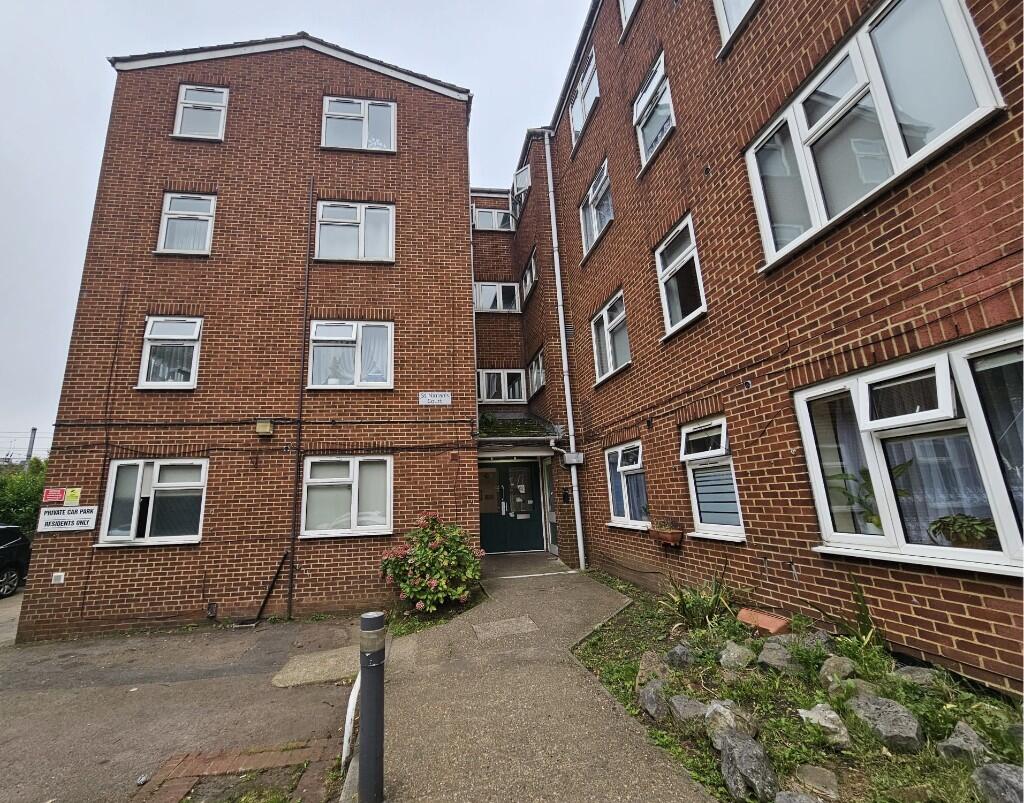 Main image of property: Villa Road, Luton, Bedfordshire, LU2
