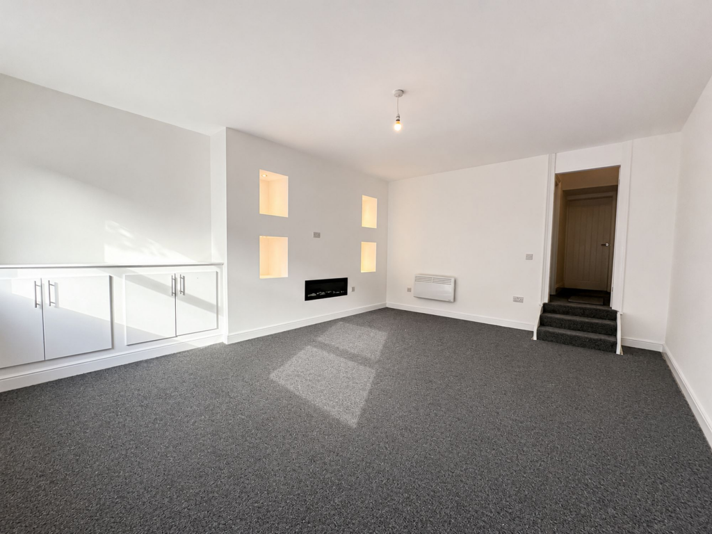 Apartment in Birkenhead, Claughton - View 5