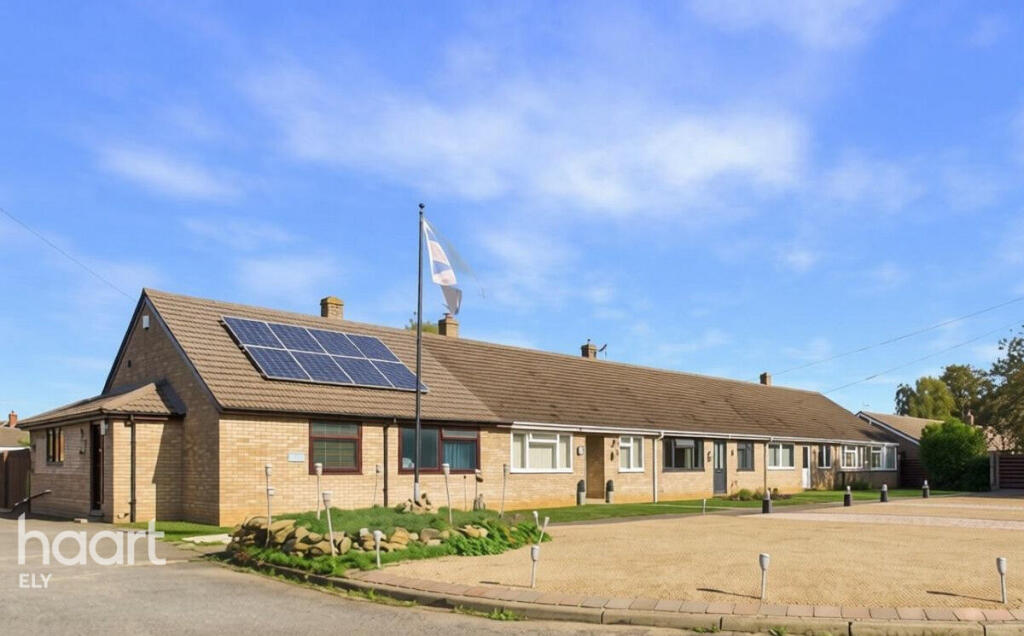 3-bed bungalow on Linden Close, Haddenham, £260,000