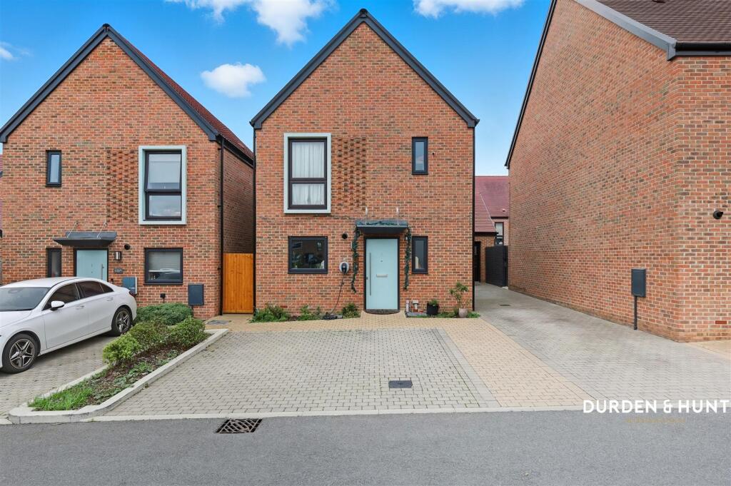 Main image of property: Gaunlet Drive, Hornchurch, RM12
